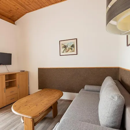Adel Vendeghaz Guest house 3*
