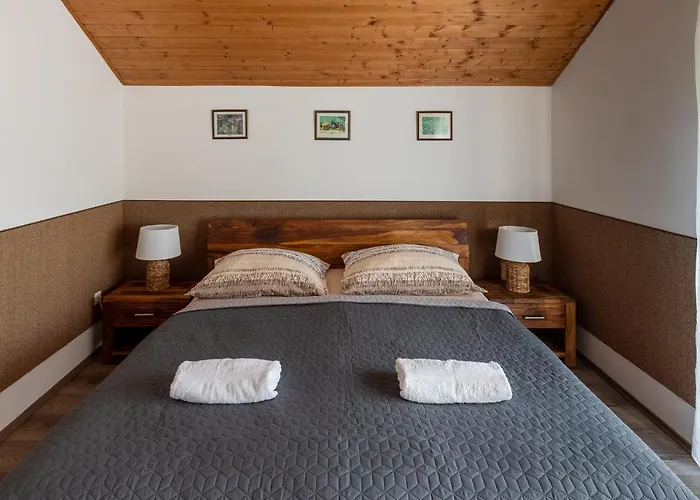 Adel Vendeghaz Konukevi Zamárdi