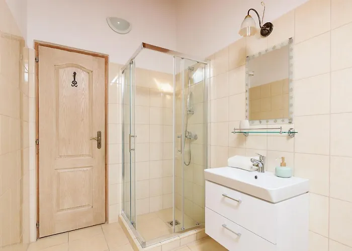 Adel Vendeghaz Konukevi Zamárdi