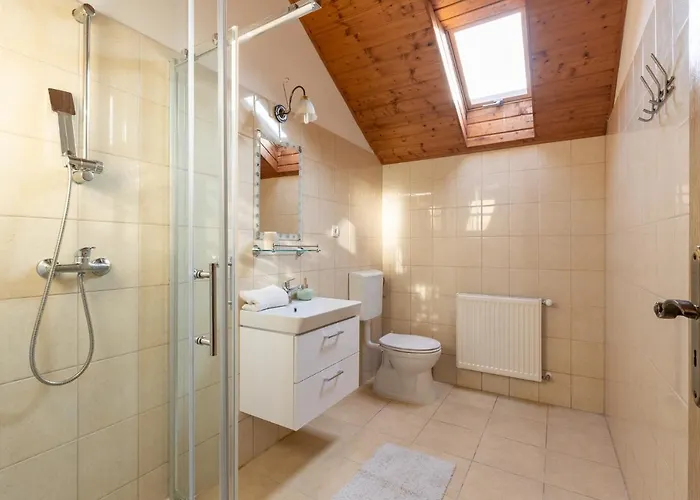 Adel Vendeghaz Konukevi Zamárdi